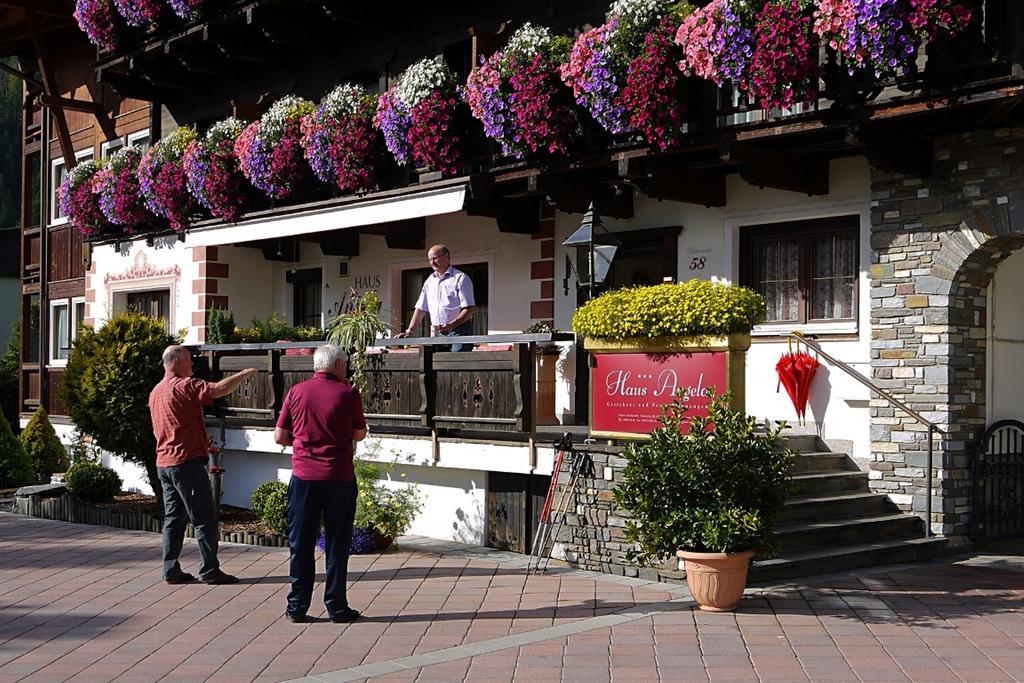 Hotel Haus Angela St. Jakob in Defereggen Exterior foto